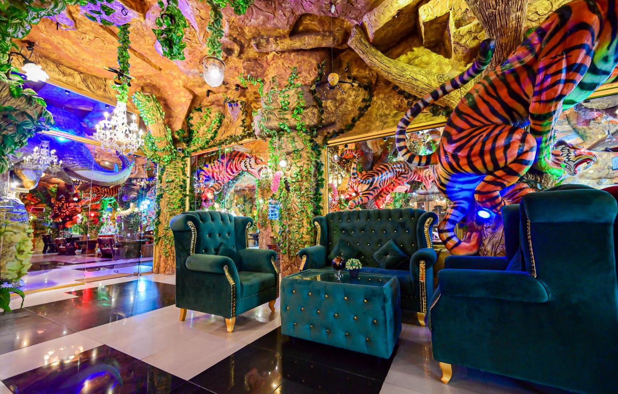Tiger Complex Hotel パトン エクステリア 写真