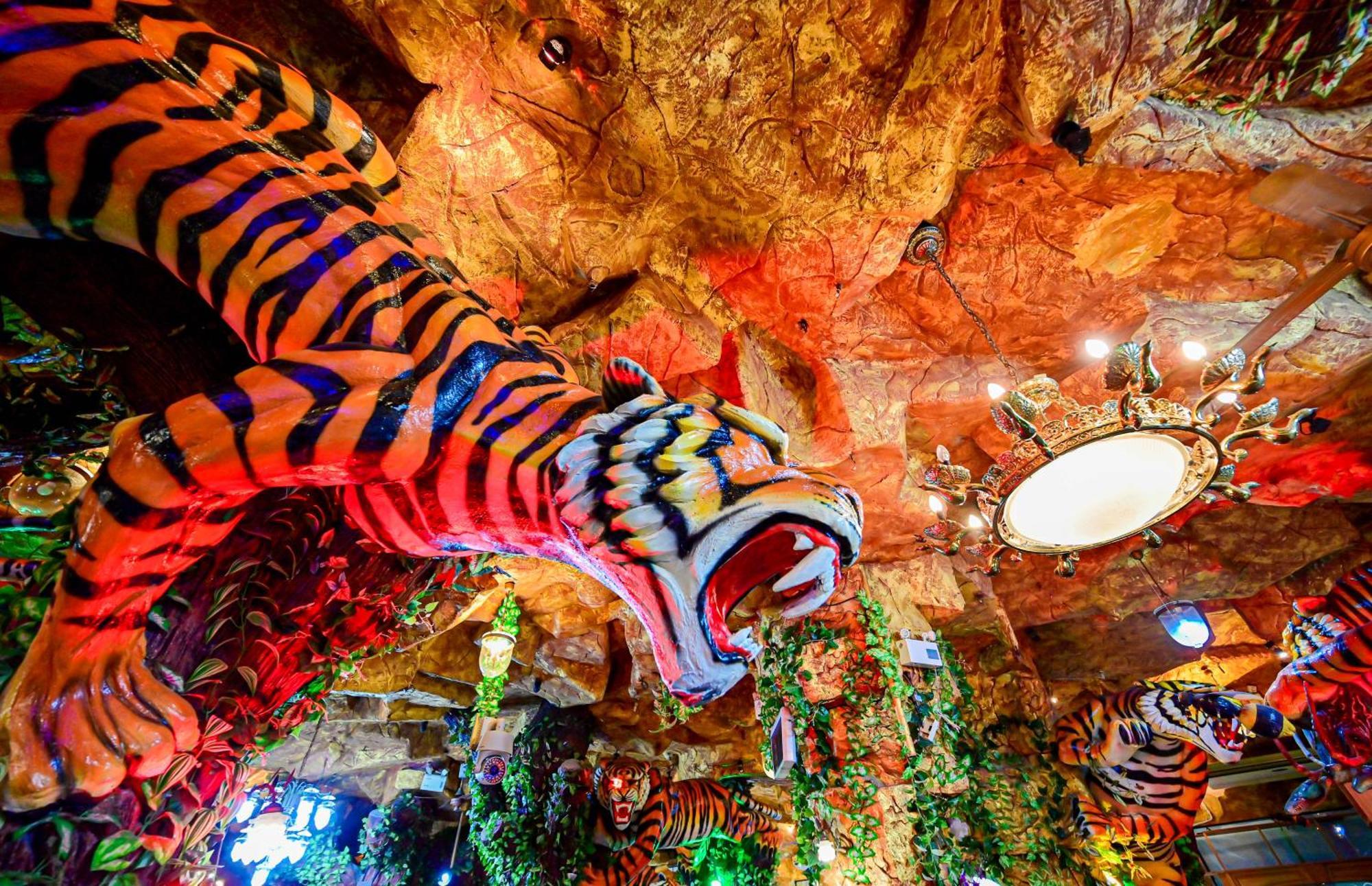 Tiger Complex Hotel パトン エクステリア 写真