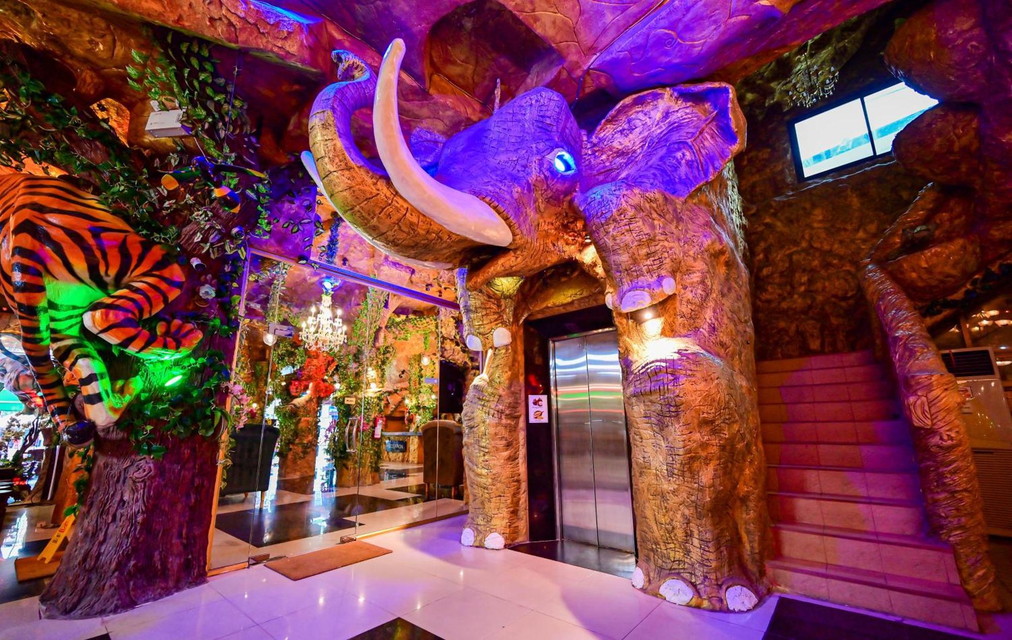 Tiger Complex Hotel パトン エクステリア 写真