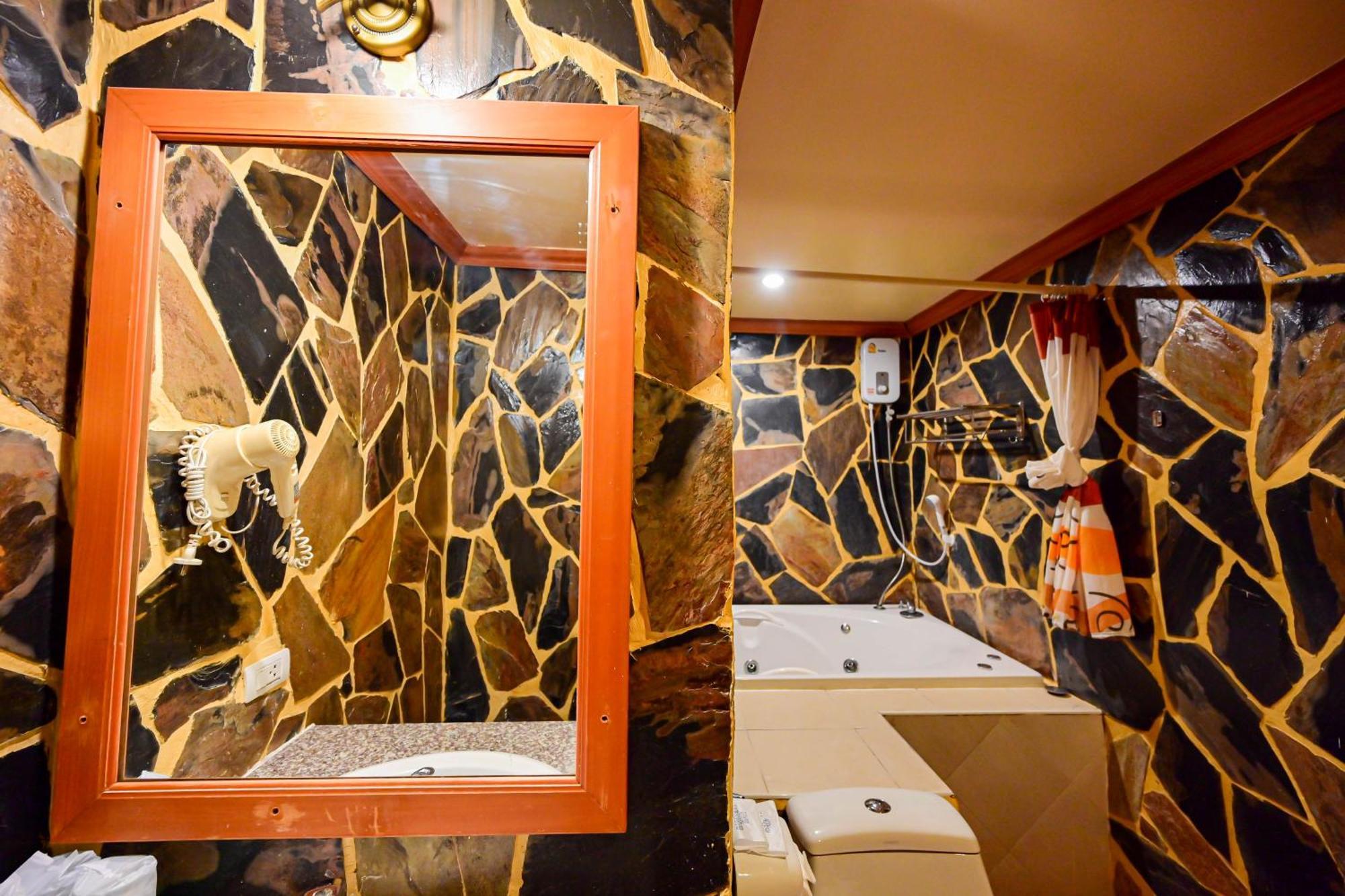 Tiger Complex Hotel パトン エクステリア 写真
